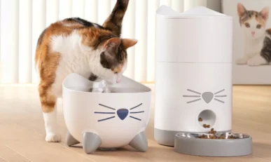 Mega_Menu_PIXI_Series an image of a cat with a feeding machine